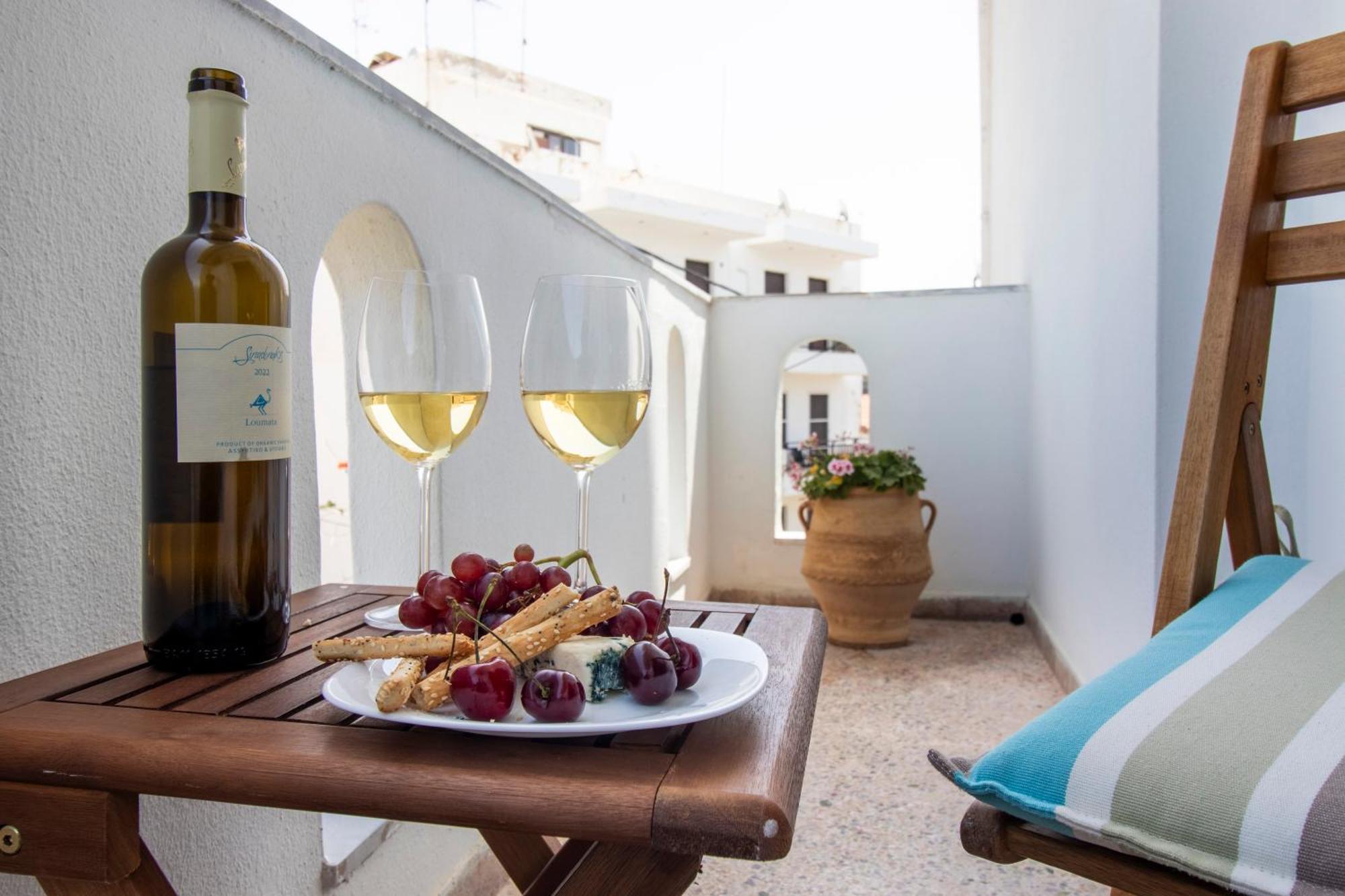 Babilia Central Appartment Suites Limenas Hersonisou Hersonissos  Exterior photo